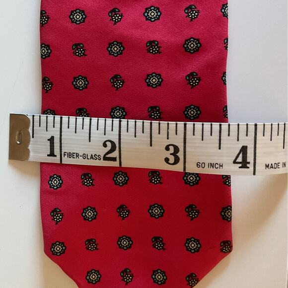 Paris Cacharel Pure Slik Mens Red With Floral Design - Picture 6 of 6